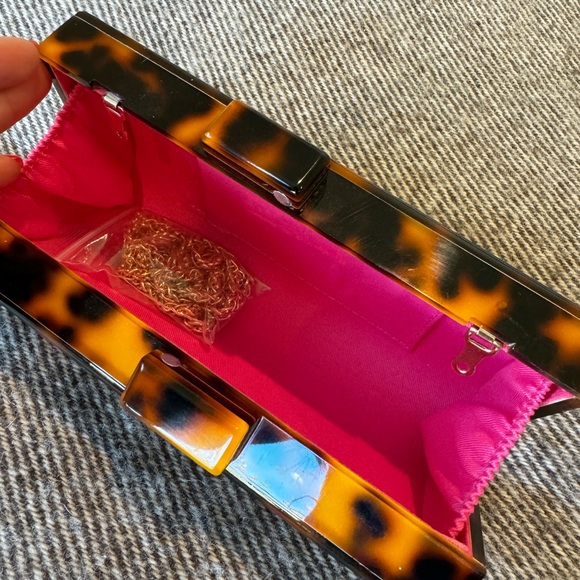 Tortoise Shell Clutch - Picture 2 of 3